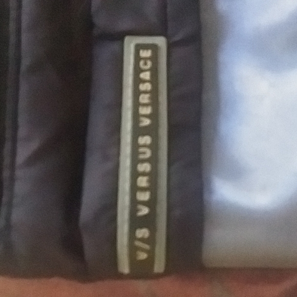 V/s VERSUS VERSACE - Picture 2 of 3